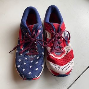 Brooks Launch 5 limited edition American Flag color way